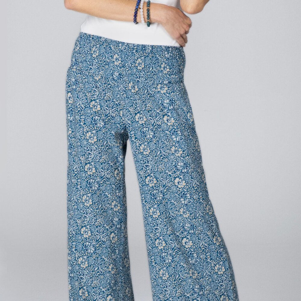 Blue Floral Patterned Printed Resort Pants